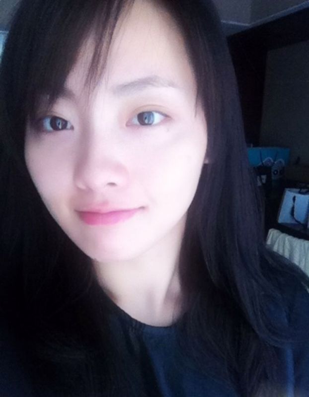 张嘉倪素颜生活照 清纯可爱