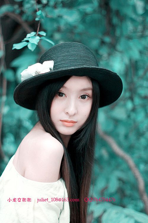纯美萌妹子小清新户外写真