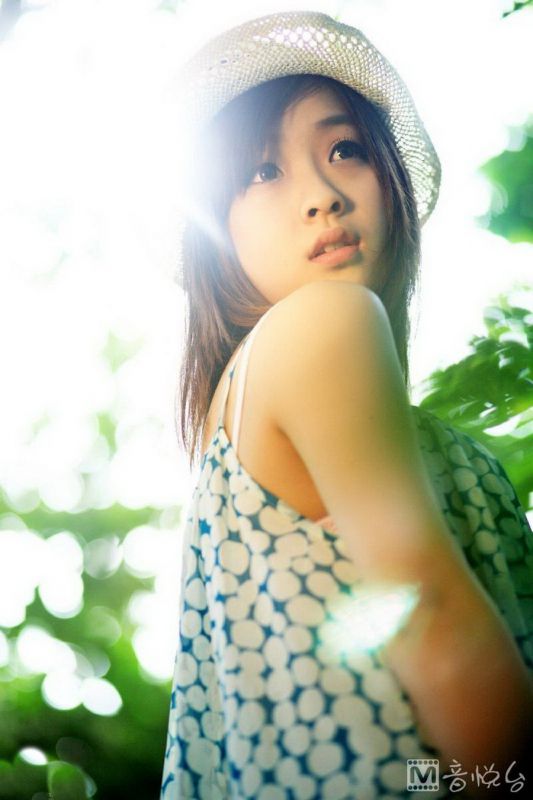 明星美女何曼婷清纯高清写真