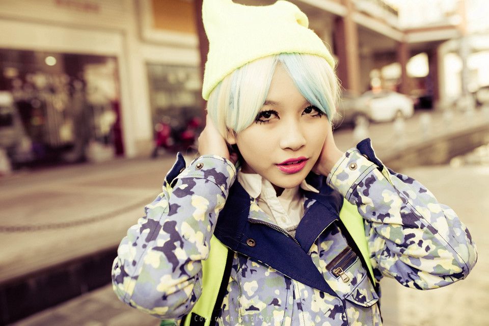 萝莉萌妹子cosplay洋娃娃街拍照
