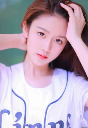 校园火辣帅气小太妹雪肌长腿白丝风骚写真