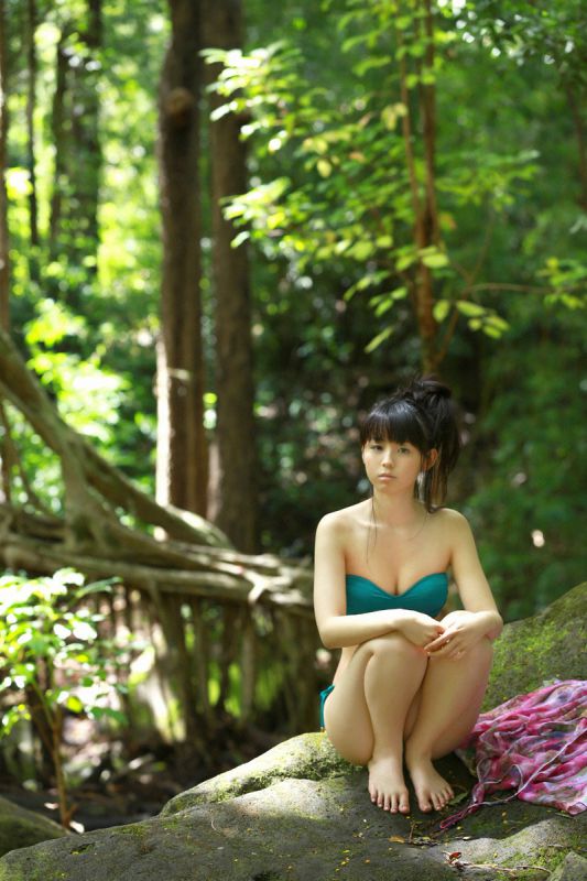 性感美女小池里奈比基尼高清写真