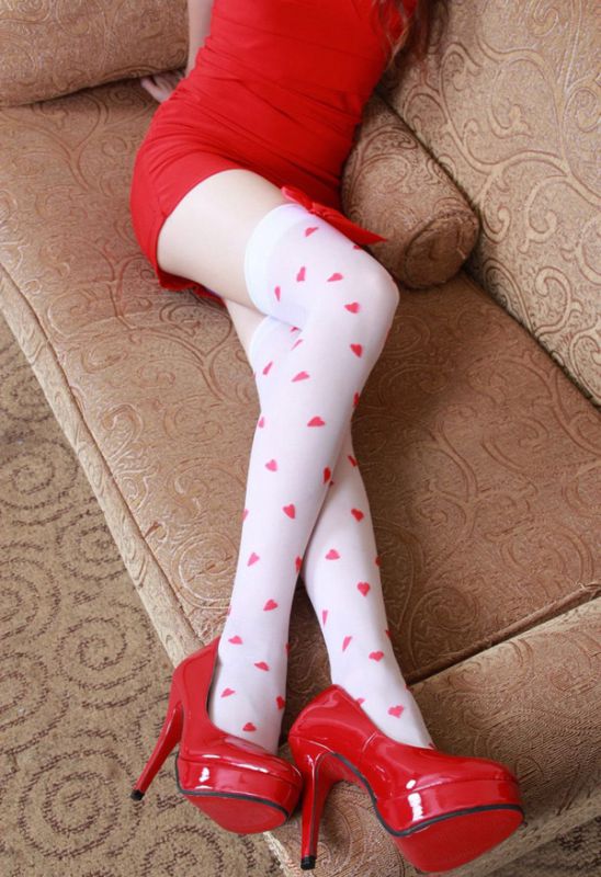 娇羞长腿美女高清丝袜私房写真