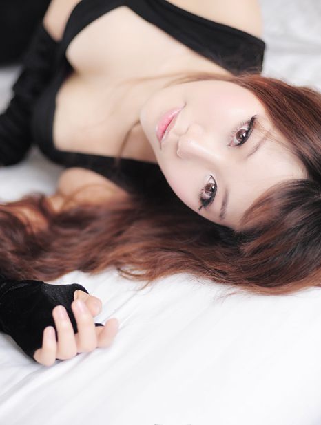 黑色内衣美女妩媚诱人高清写真