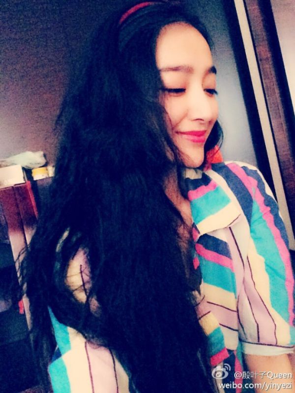 素颜美女殷叶子清新写真图片