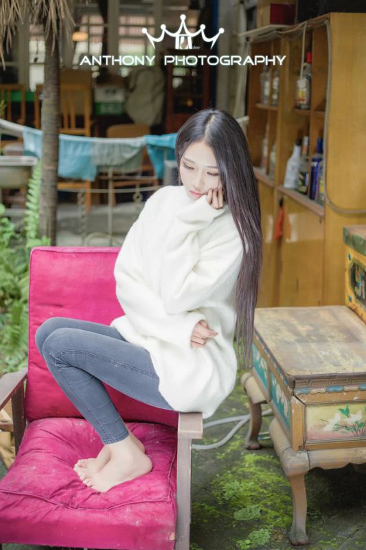 清纯校花唯美户外写真