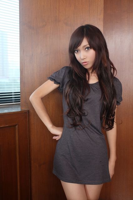 可爱美女私房白色诱人写真