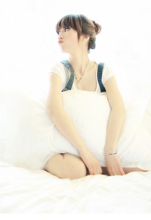 清纯可人童瑶居家唯美写真