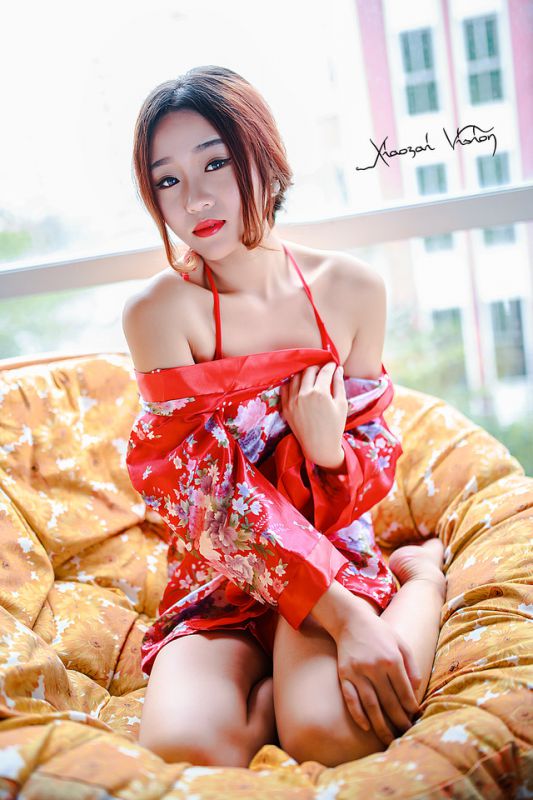 嫩模Amber性感美胸私房诱惑写真