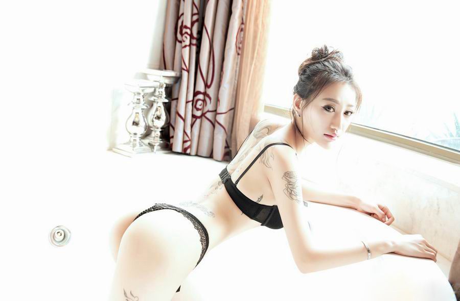左燃迪性感蕾丝私房迷人写真