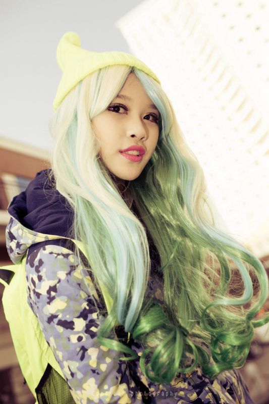 萝莉萌妹子cosplay洋娃娃街拍照