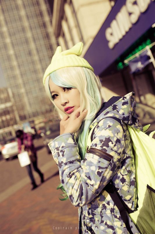 萝莉萌妹子cosplay洋娃娃街拍照