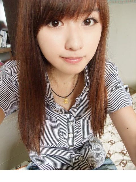 台湾美女刘孟姗清纯可爱生活照