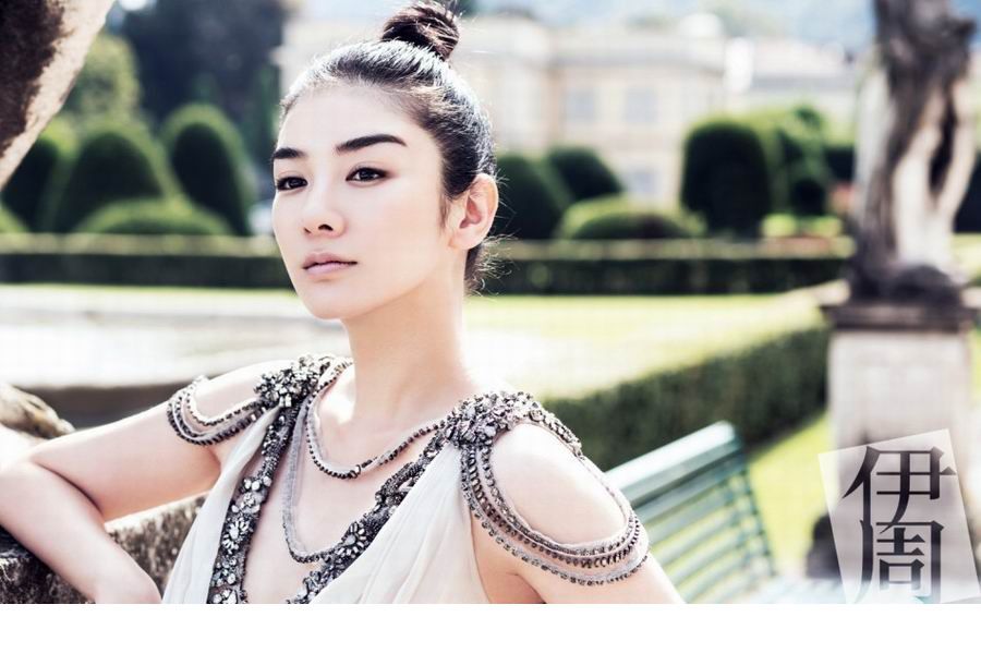 美女明星黄奕唯美迷人写真