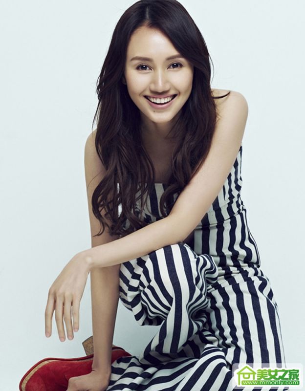 甜美笑容美女袁泉时尚高清写真