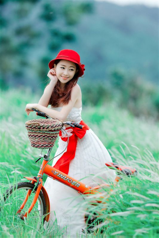 气质小美女小清新户外写真