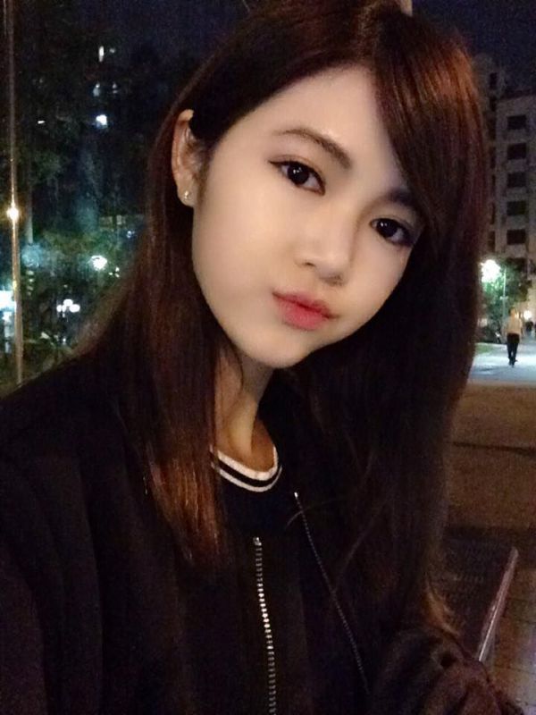 台湾校花美女陈宇馨清纯摄影图片