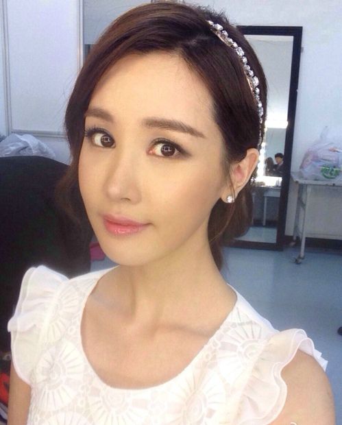 韩国美女李多海甜美写真