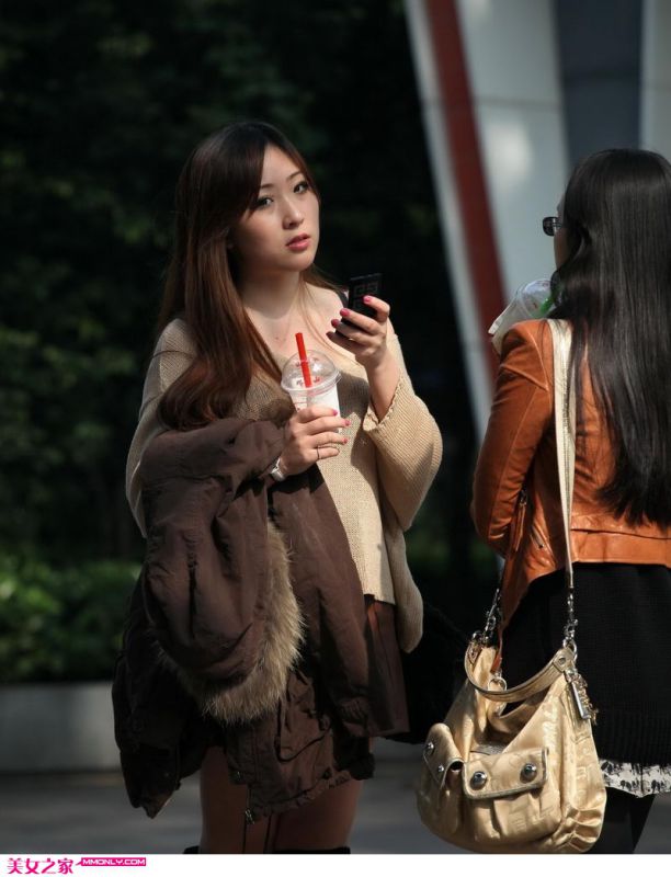 妩媚奶茶美女高清迷人写真