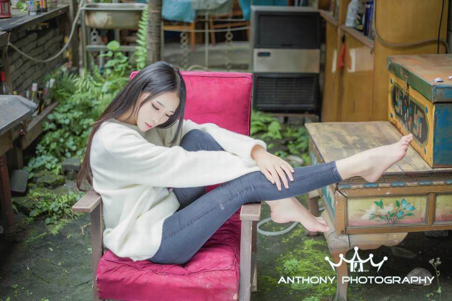 清纯校花唯美户外写真