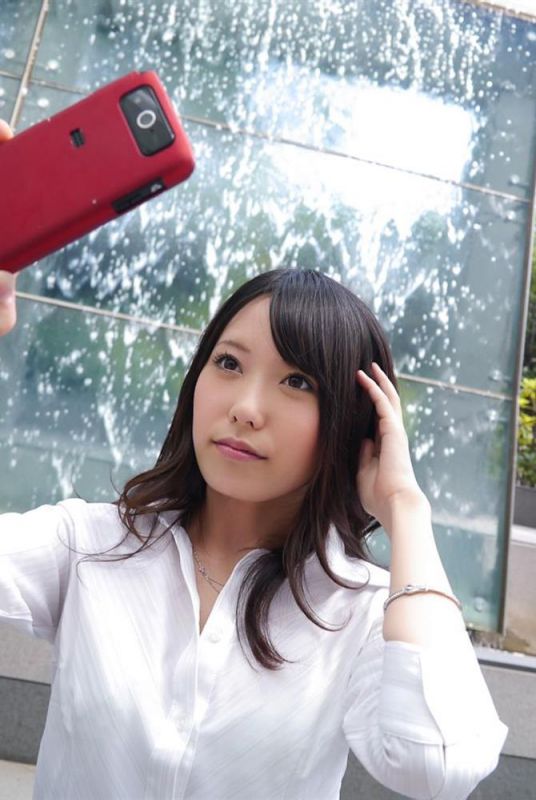 制服美女有村千佳室内性感写真