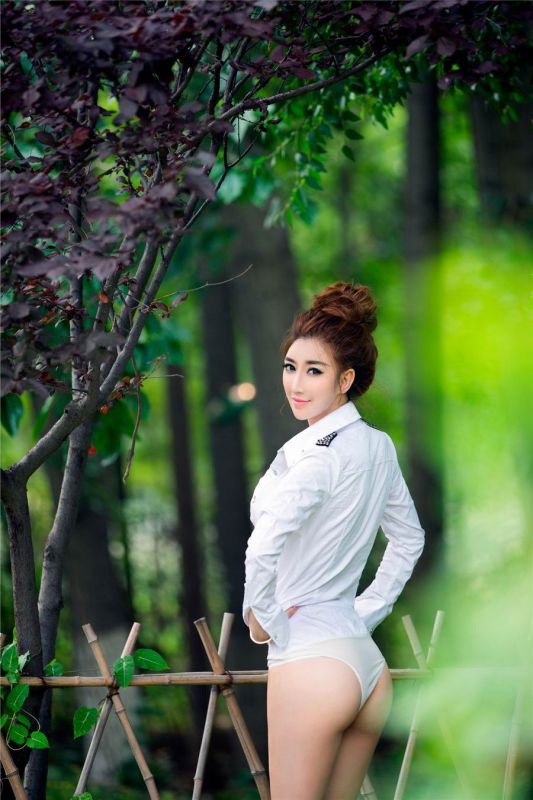 极品美女模特诱人高清写真