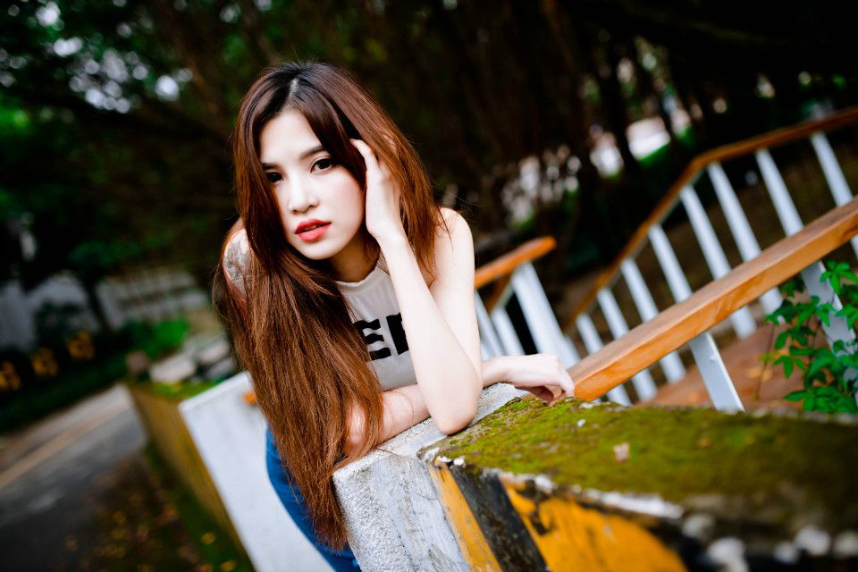 性感长腿美女街拍写真