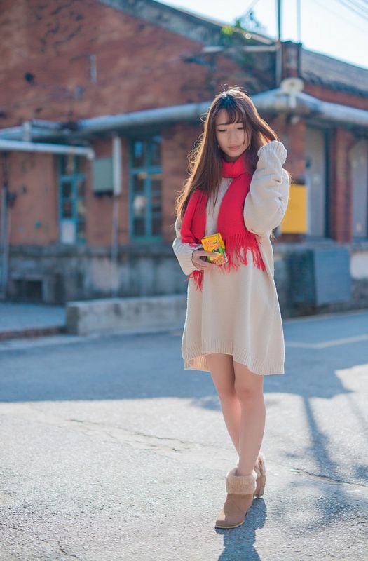 校园清新小美女户外动人写真