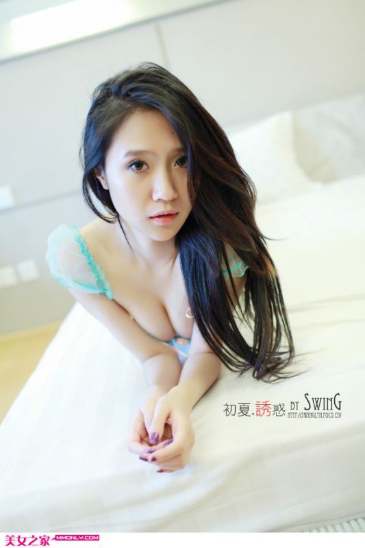 透视装美女性感妩媚写真