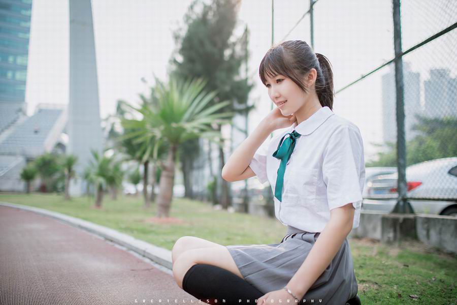 氧气美少女制服黑丝迷人写真