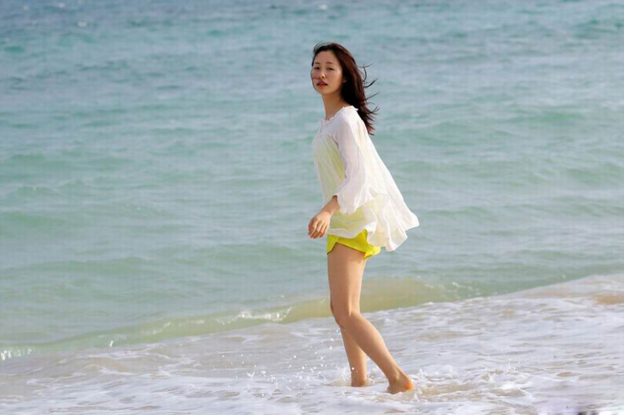 清纯美女江一燕海滩风情写真