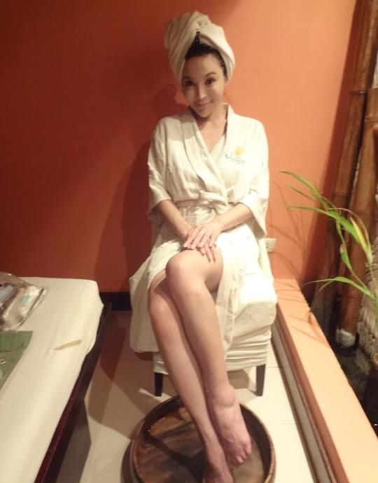 大胸美女徐至琦妩媚迷人自拍