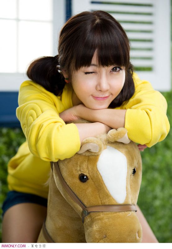 韩国美女崔星儿可爱迷人写真
