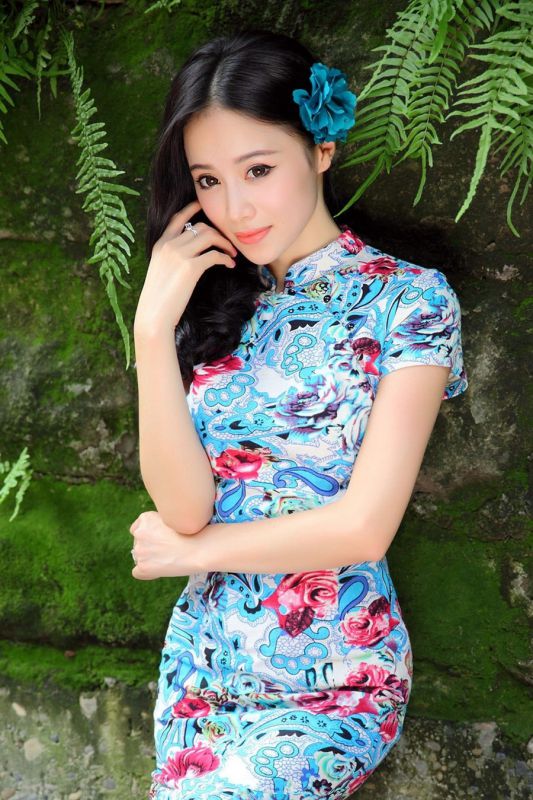 小清新古装美女户外高清写真