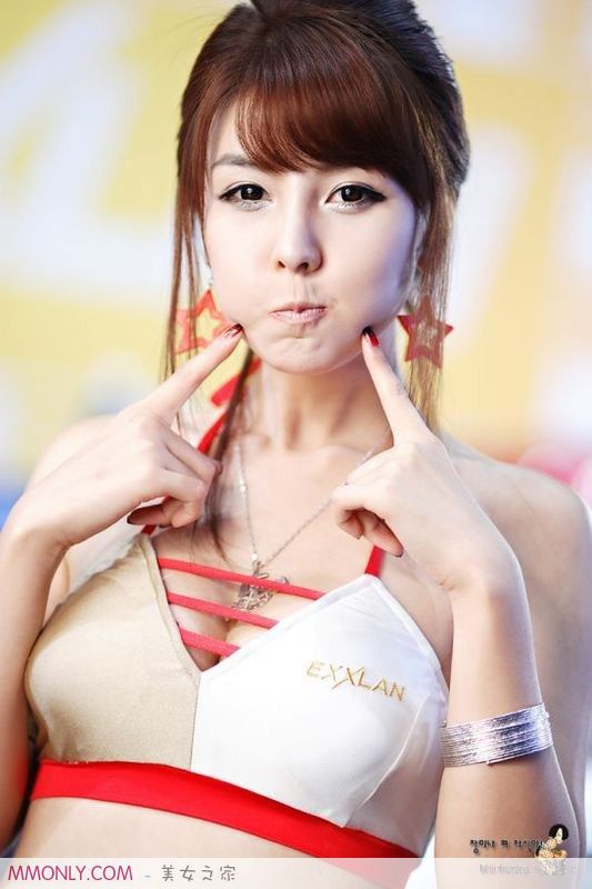 韩国女郎韩智友甜美高清写真