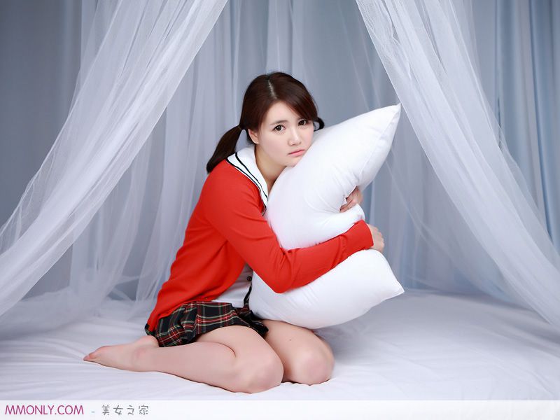 韩国短裙美女韩佳恩高清写真
