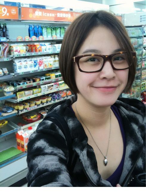 台湾美女黄小柔新浪微博特选相片