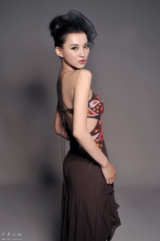 性感御姐莫小棋妩媚写真