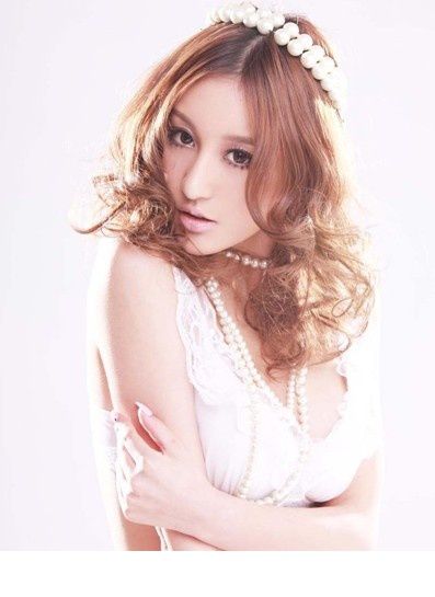 性感女神刘羽琦妩媚诱人写真