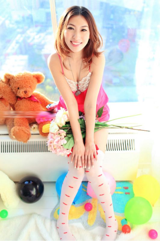 阳光美女清新迷人写真