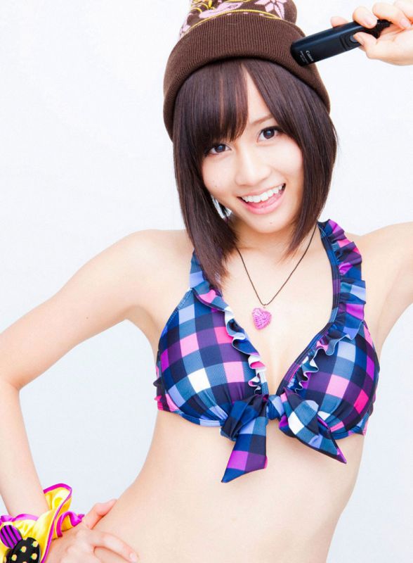 爆乳萌妹子私房诱人写真