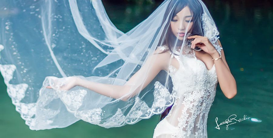 邻家美女户外性感迷人写真
