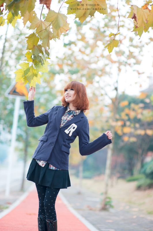 甜美学生制服小清新户外写真