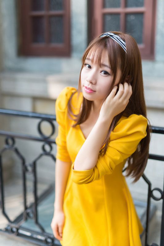 清纯甜美美眉户外高清写真照