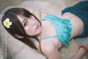 性感美女户外诱惑写真照