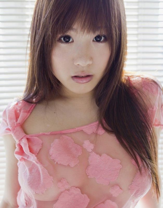 透视装翘臀美女私房写真