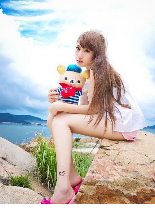 小清新嫩模谢芷蕙沙滩写真