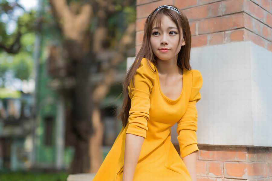清纯甜美美眉户外高清写真照