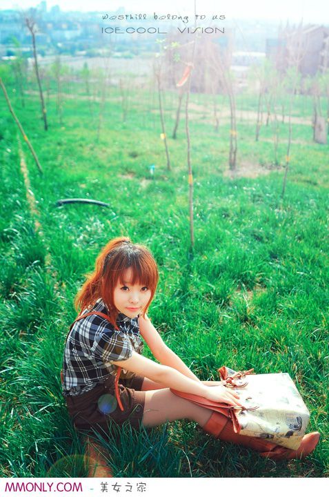 清纯美少女阳光下唯美写真