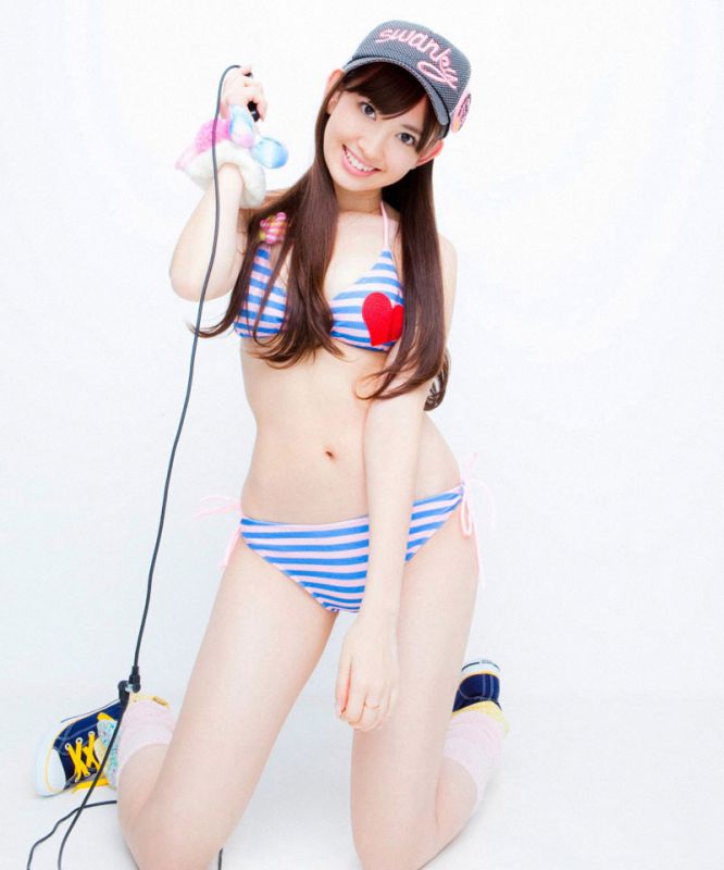 爆乳萌妹子私房诱人写真